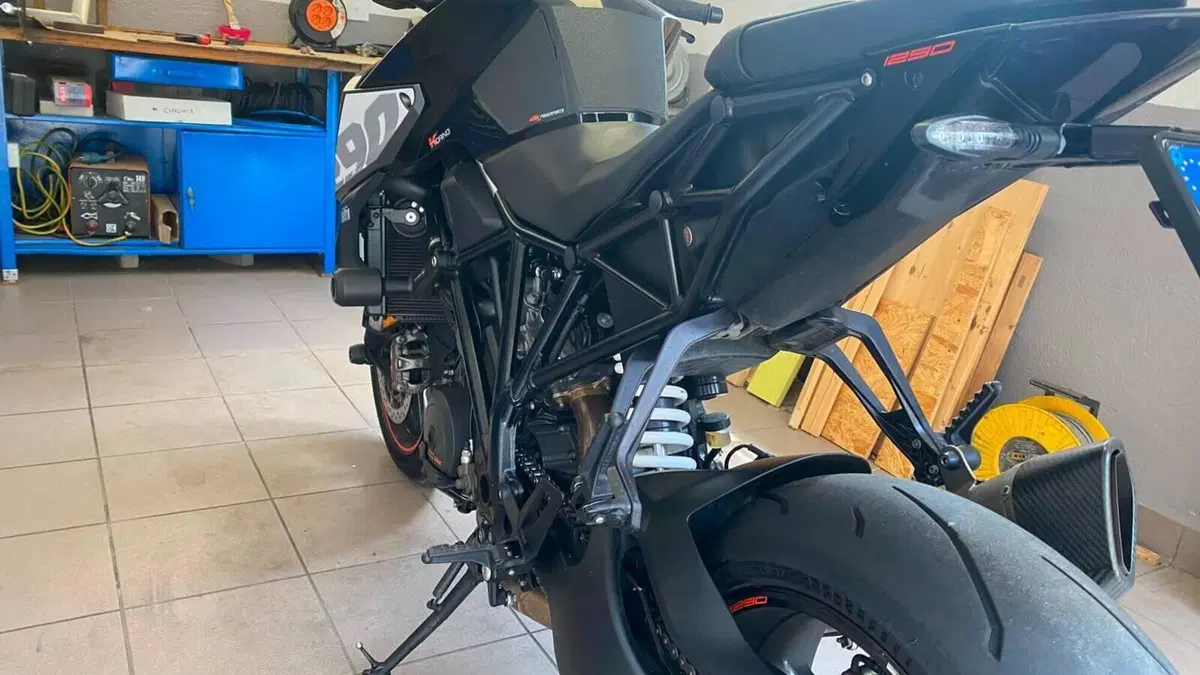 KTM 1290 Super Duke R ABS (2017 - 18)  (7)