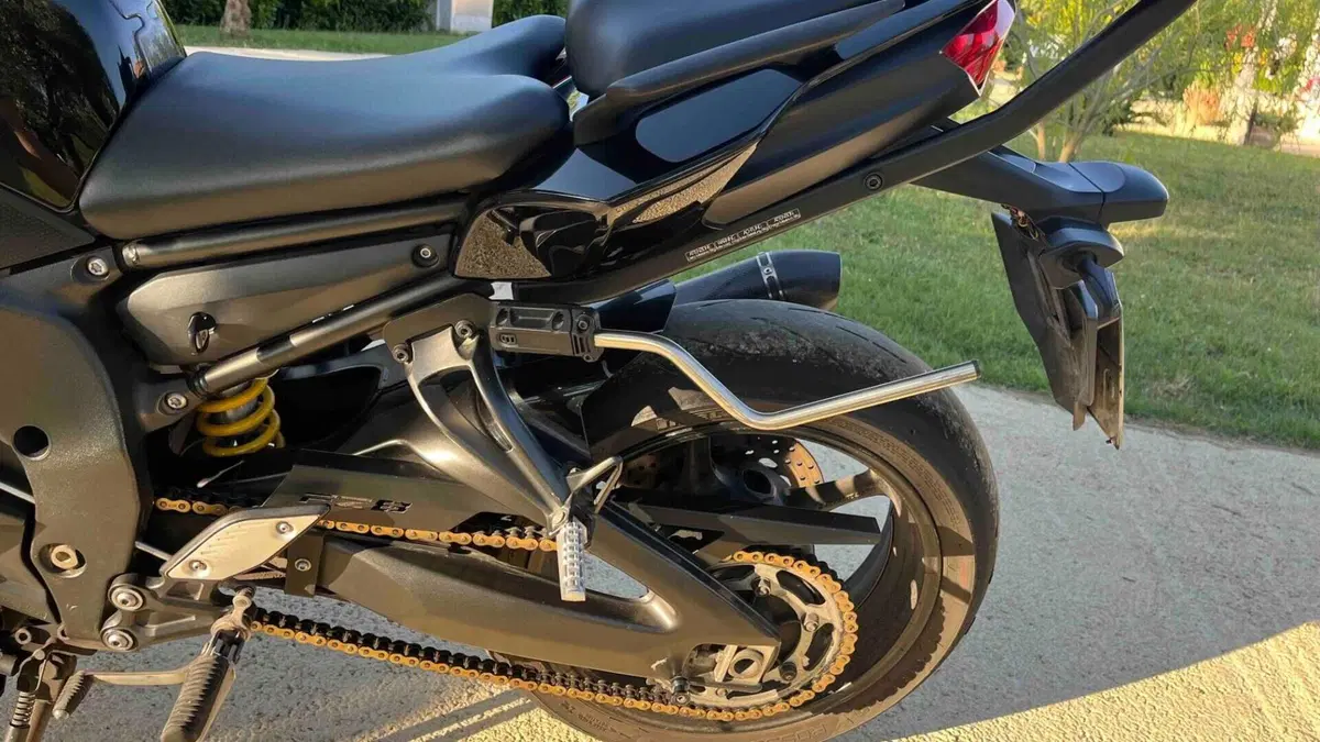 Yamaha Fazer 8 (2010 - 16)  (11)