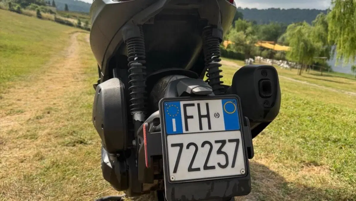 Piaggio Beverly 300 ABS-ASR (2021 - 25)  (4)