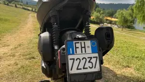 Piaggio Beverly 300 ABS-ASR (2021 - 25)  (4)