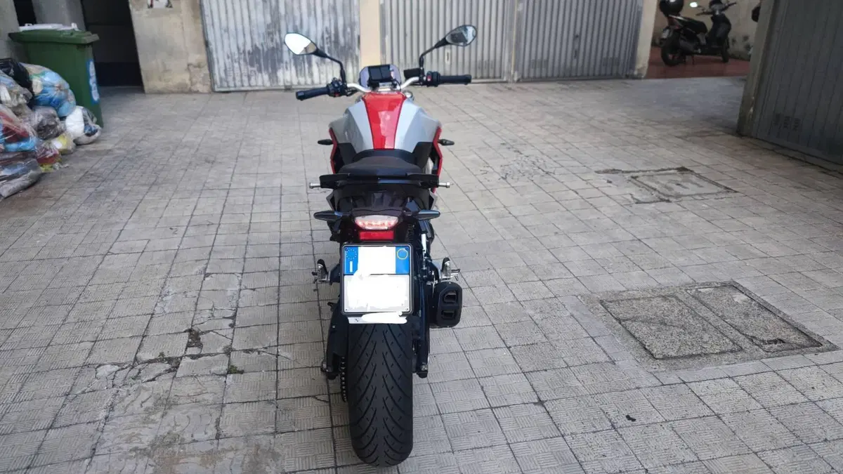 Bmw F 900 R (2021 - 24)  (2)