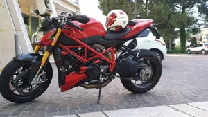 Ducati Streetfighter S (2009 - 14)  (3)