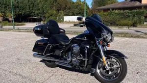 Harley-Davidson 107 Electra Glide Ultra Limited Low (2017 - 18) - FLHTKL 
