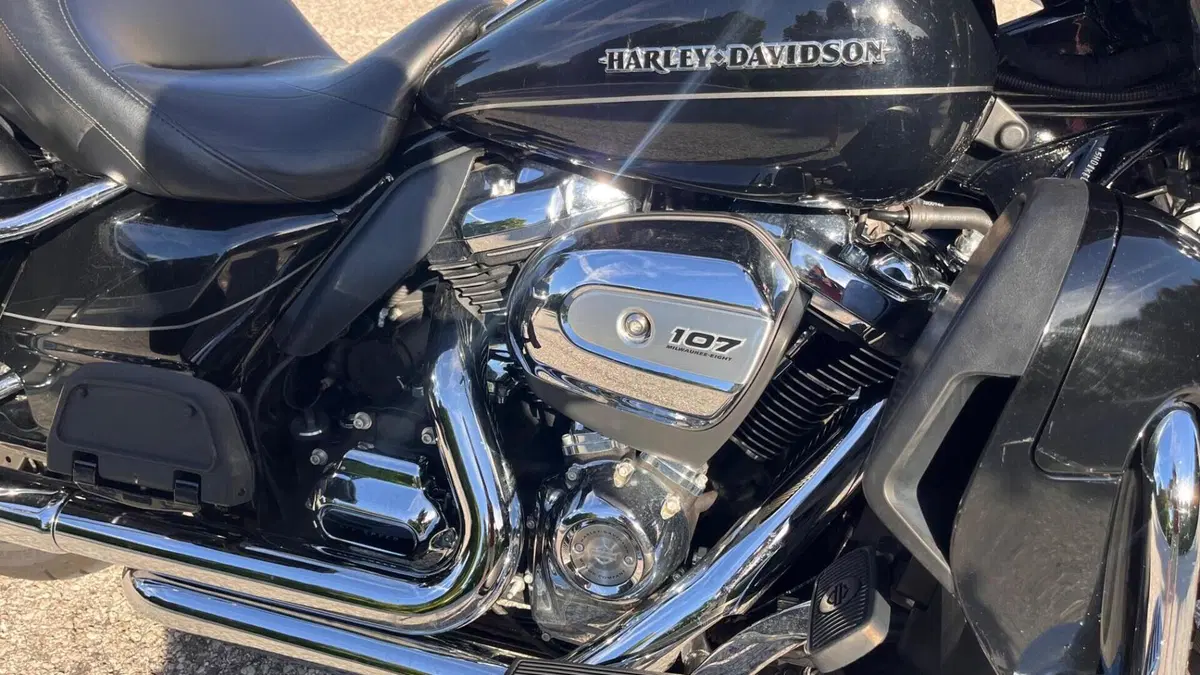 Harley-Davidson 107 Electra Glide Ultra Limited Low (2017 - 18) - FLHTKL  (2)