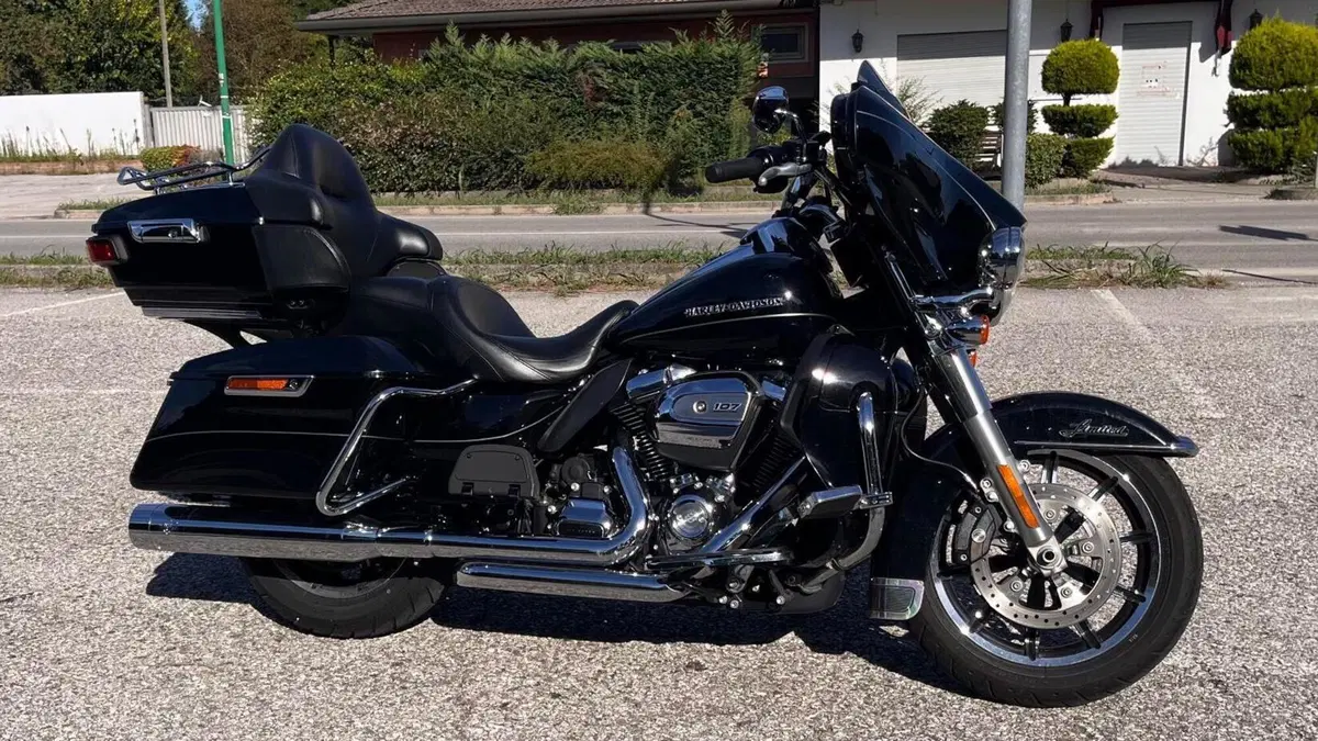 Harley-Davidson 107 Electra Glide Ultra Limited Low (2017 - 18) - FLHTKL  (3)