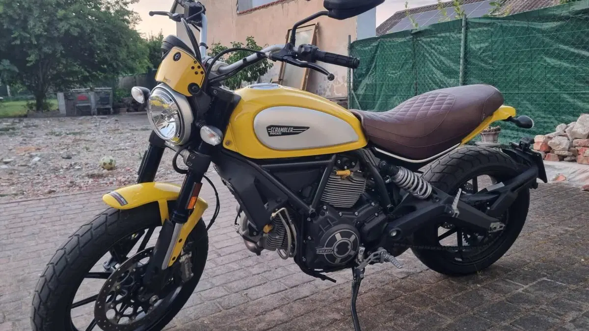 Ducati Scrambler 800 Classic (2015 - 16) 
