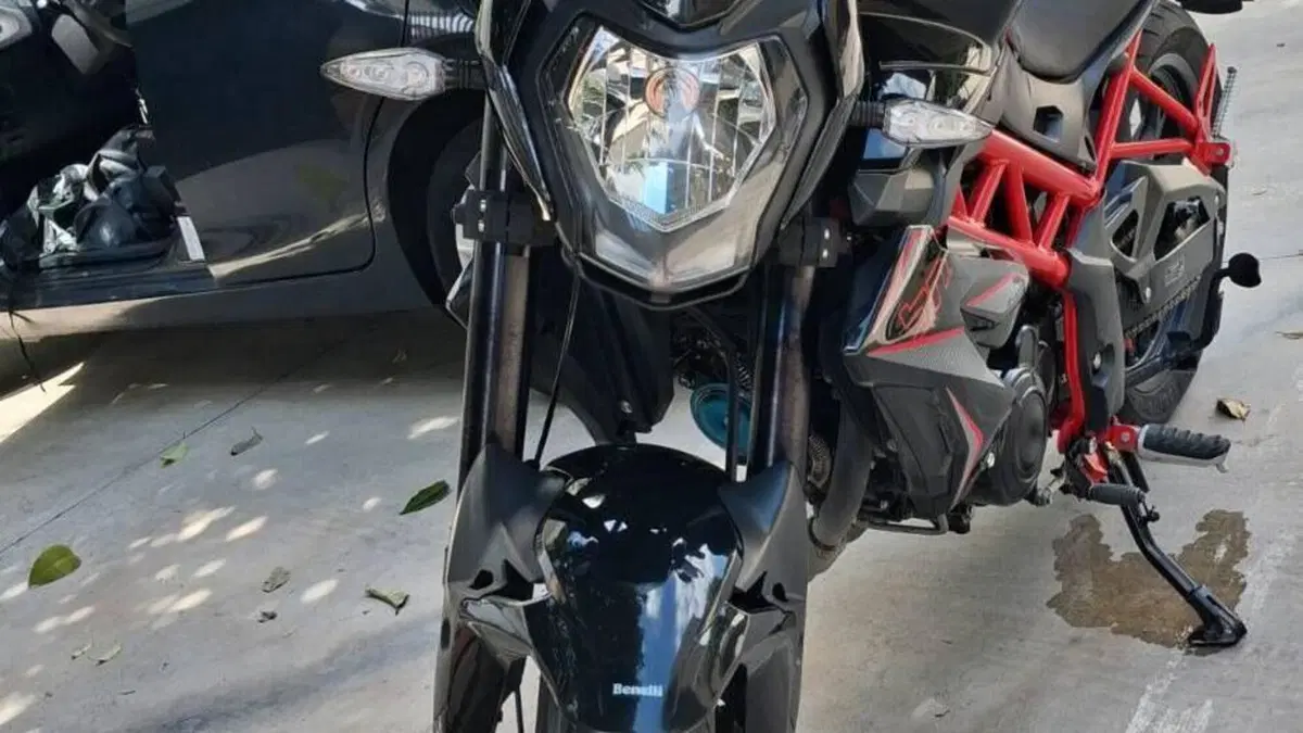 Benelli BN 125 (2018 - 20)  (2)