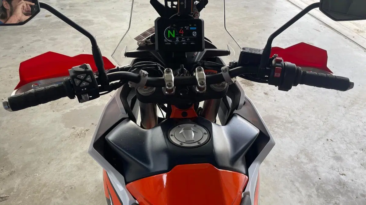 KTM 890 Adventure R (2023 - 24)  (4)