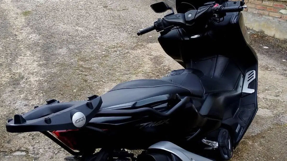 Yamaha T-Max 560 (2020 - 21)  (3)