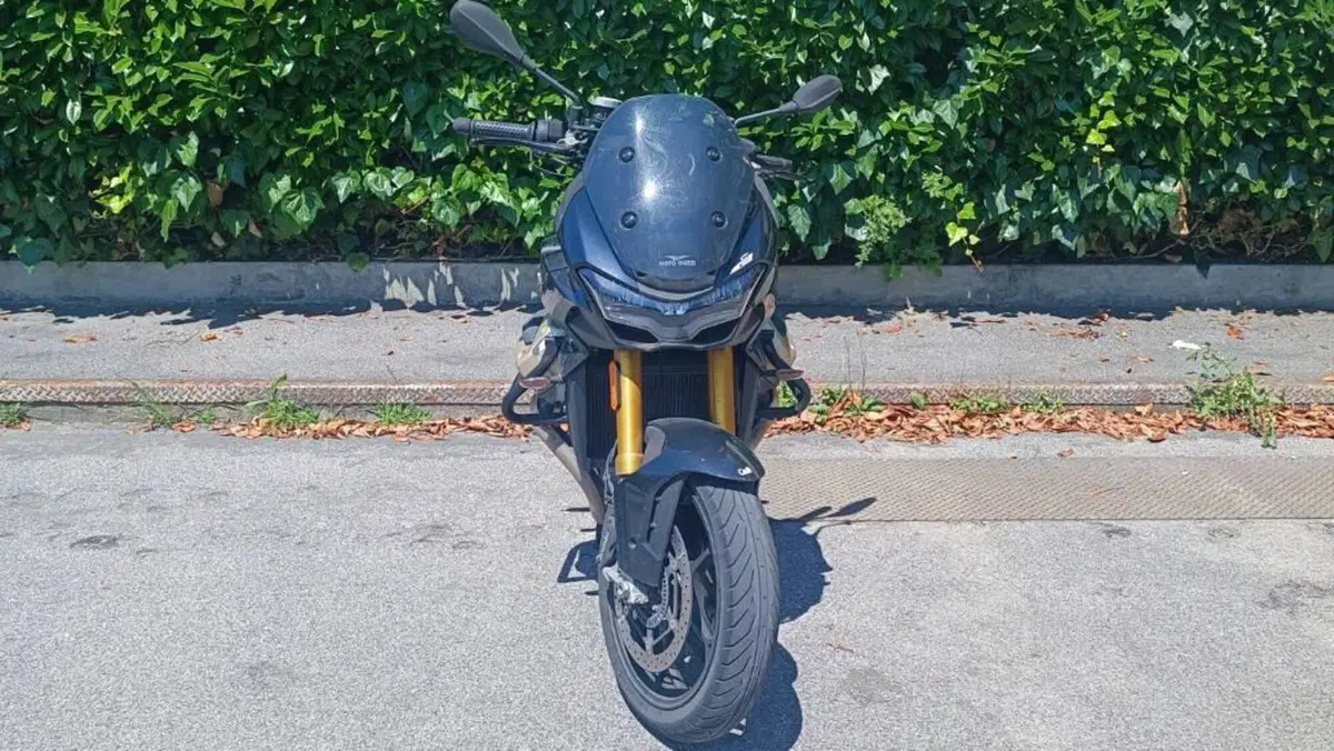 Moto Guzzi V100 Mandello S (2022 - 24) 
