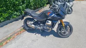 Moto Guzzi V100 Mandello S (2022 - 24)  (2)