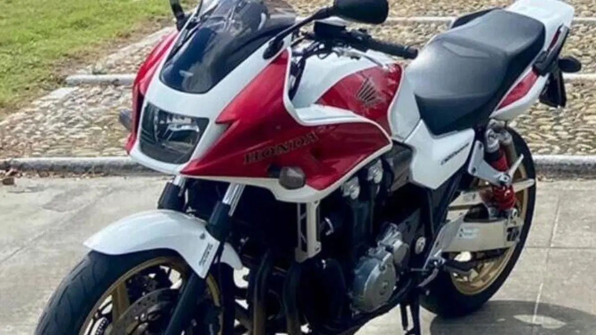 Honda CB 1300 S (2010 - 12)  (10)
