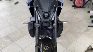 Yamaha MT-09 (2021 - 23)  (2)