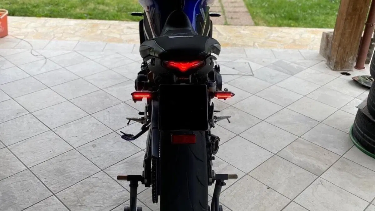 Yamaha MT-09 (2021 - 23)  (3)