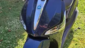 Piaggio Liberty 125 S i-get ABS (2016)  (3)