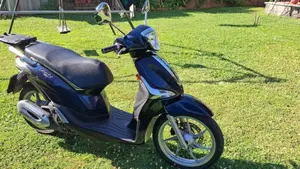Piaggio Liberty 125 S i-get ABS (2016)  (6)