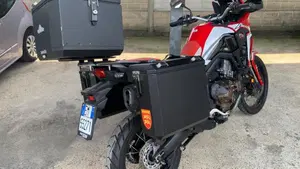 Honda Africa Twin CRF 1000L DCT (2018 - 19)  (5)