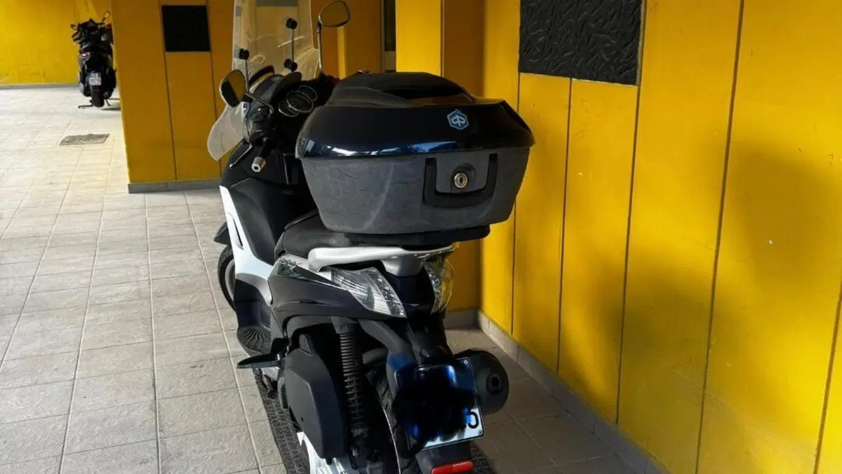 Piaggio Beverly 300 i.e. (2010 - 16)  (3)