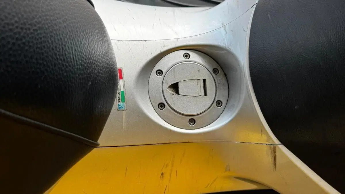 Piaggio Beverly 300 i.e. (2010 - 16)  (8)