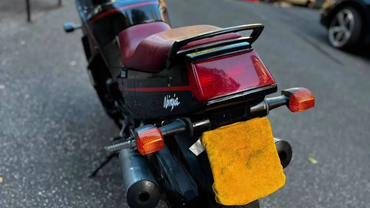 Kawasaki   (6)