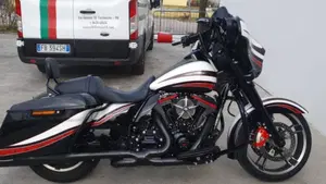 Harley-Davidson 1690 Street Glide Special (2014 - 16) - FLHX 