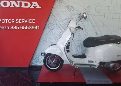 Vespa GTS 300 Super Sport ABS (2010 - 16) - Annuncio 10037155