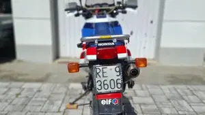 Honda   (4)