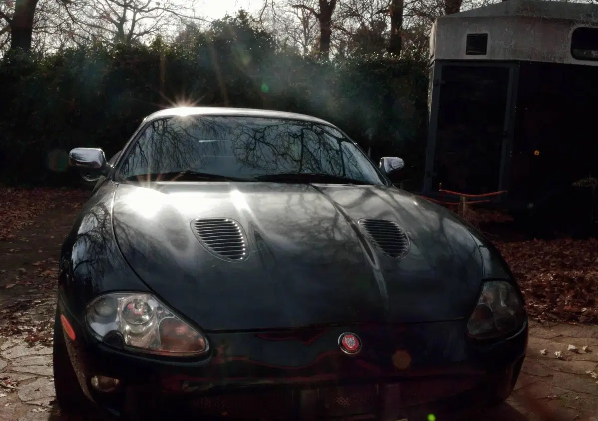 Jaguar XKR 4.0 Coupé (5)