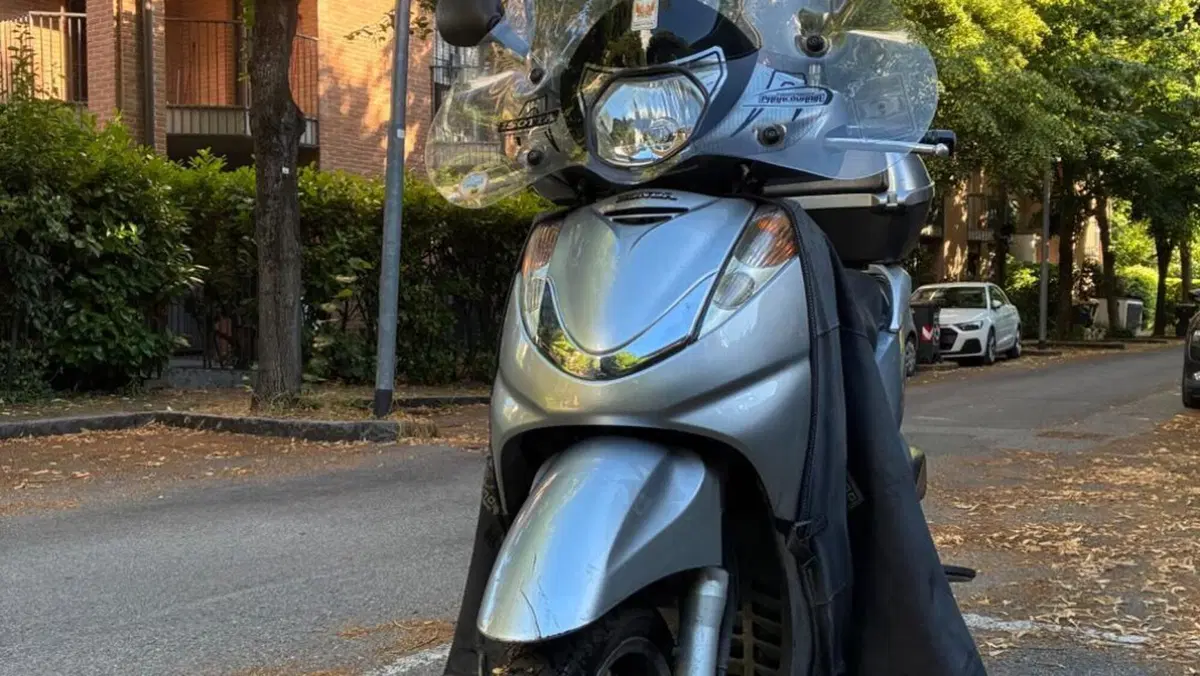 Honda SH 300 i (2006 - 10) 