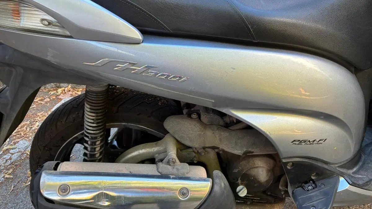 Honda SH 300 i (2006 - 10)  (4)