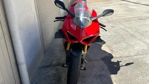 Ducati Panigale V4 S 1100 (2020)  (3)