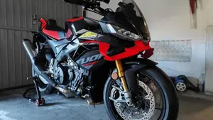 Aprilia Tuono V4 Factory (2025 - 26)  (3)