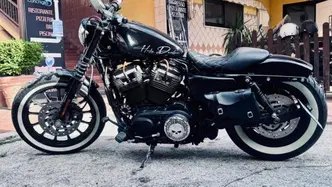 Harley-Davidson 883 Iron (2009 - 11) - XL 883N usata