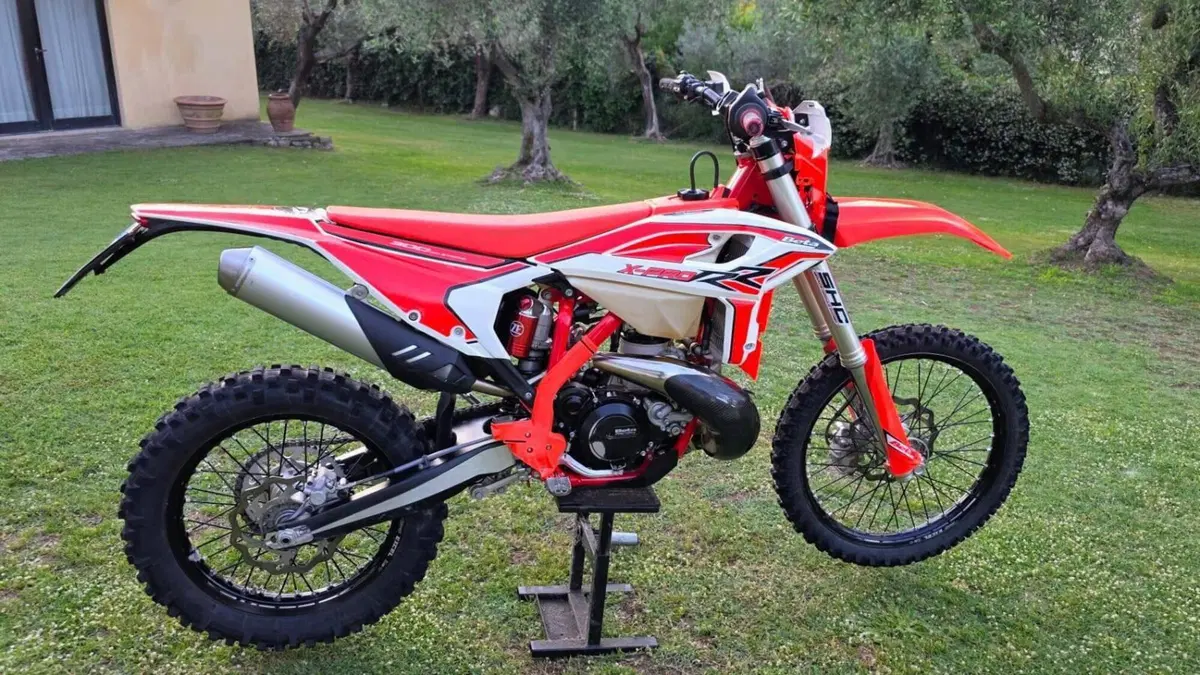 Betamotor RR X-PRO 300 2T Enduro (2025) 