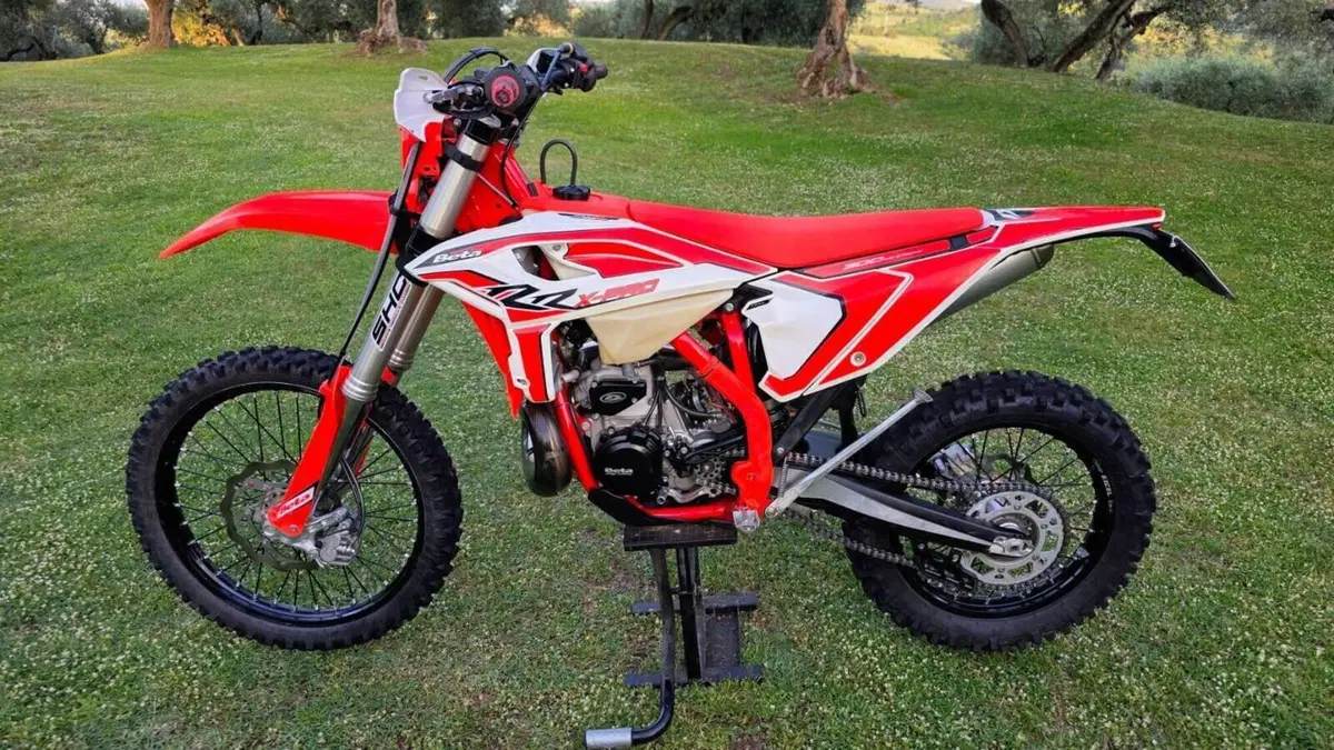 Betamotor RR X-PRO 300 2T Enduro (2025)  (6)