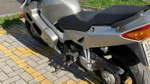 Honda VFR 800 (1998 - 01) 