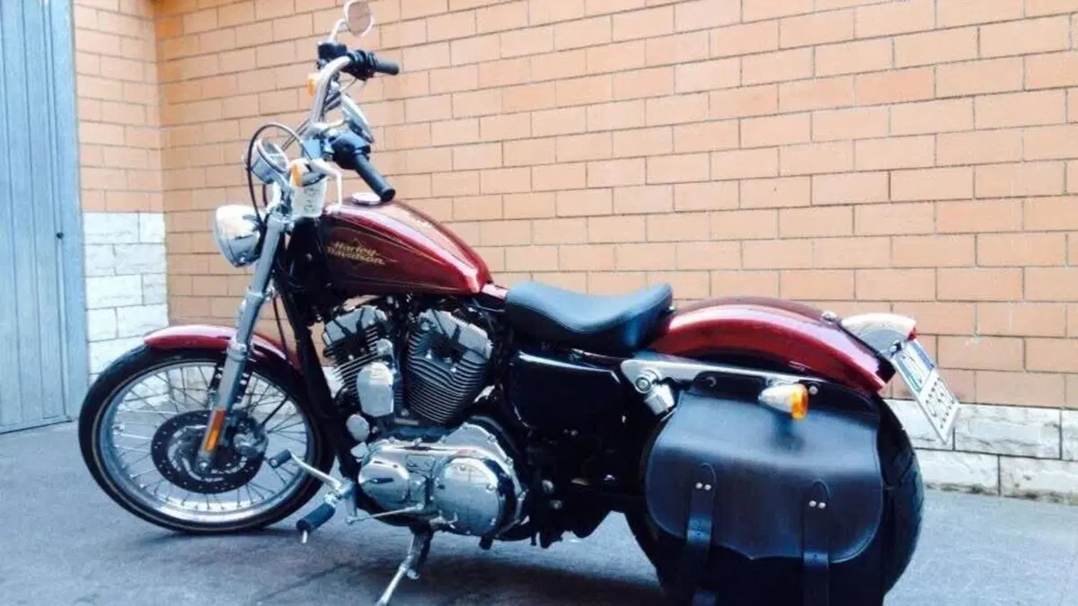 Harley-Davidson 1200 Seventy-Two (2011 - 16)  (2)