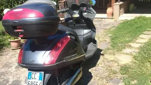 Aprilia Atlantic 500 (2003 - 04)  (2)