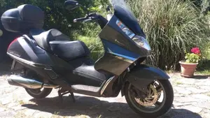 Aprilia Atlantic 500 (2003 - 04)  (4)