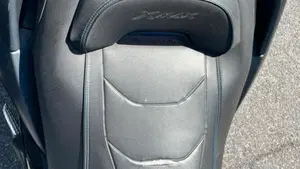 Yamaha X-Max 300 Tech Max (2020)  (3)