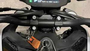 KTM 790 Duke L (2023 - 24)  (4)