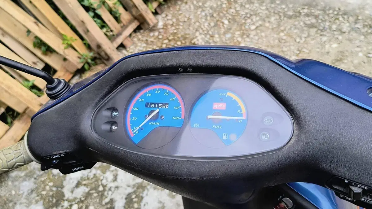 Aprilia Rally 50 LC (1996 - 01)  (5)