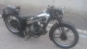 Moto Guzzi   (9)