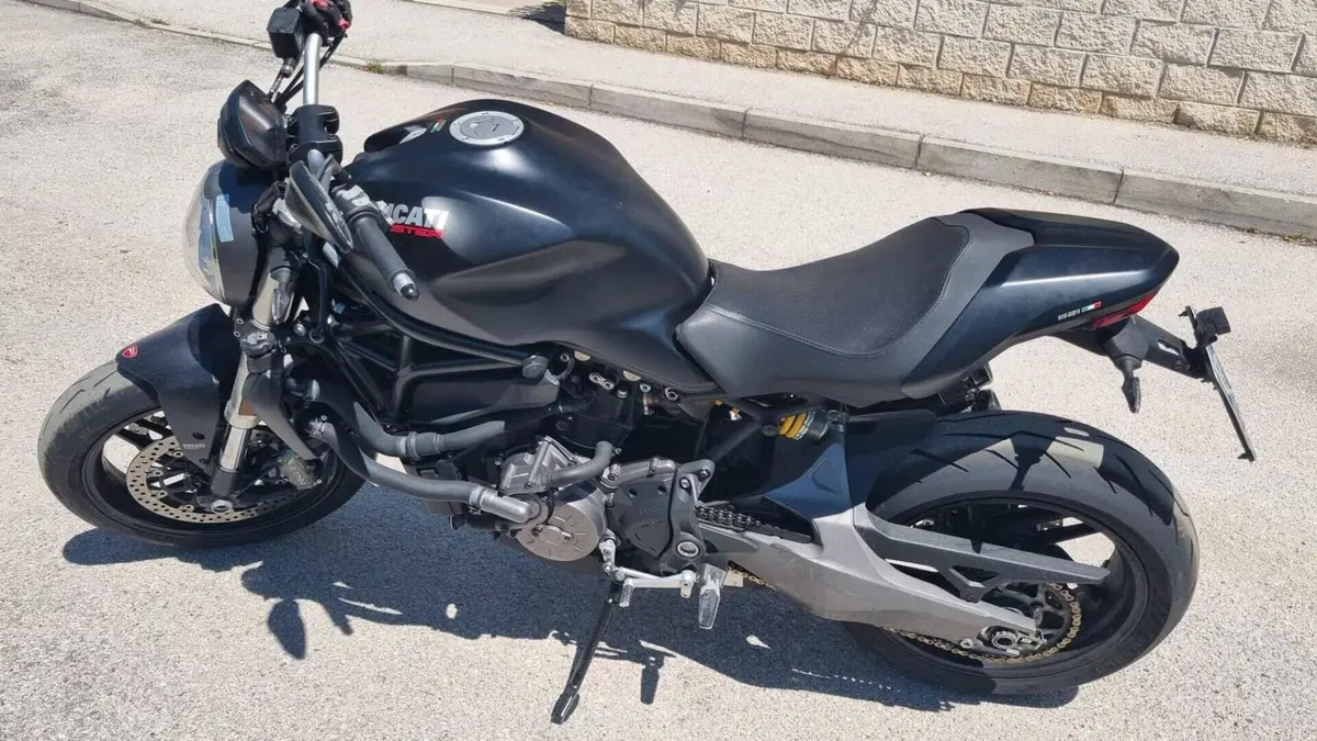 Ducati Monster 821 (2018 - 20)  (2)