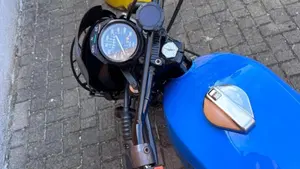 Moto Guzzi V 50 (1977 - 80)  (6)