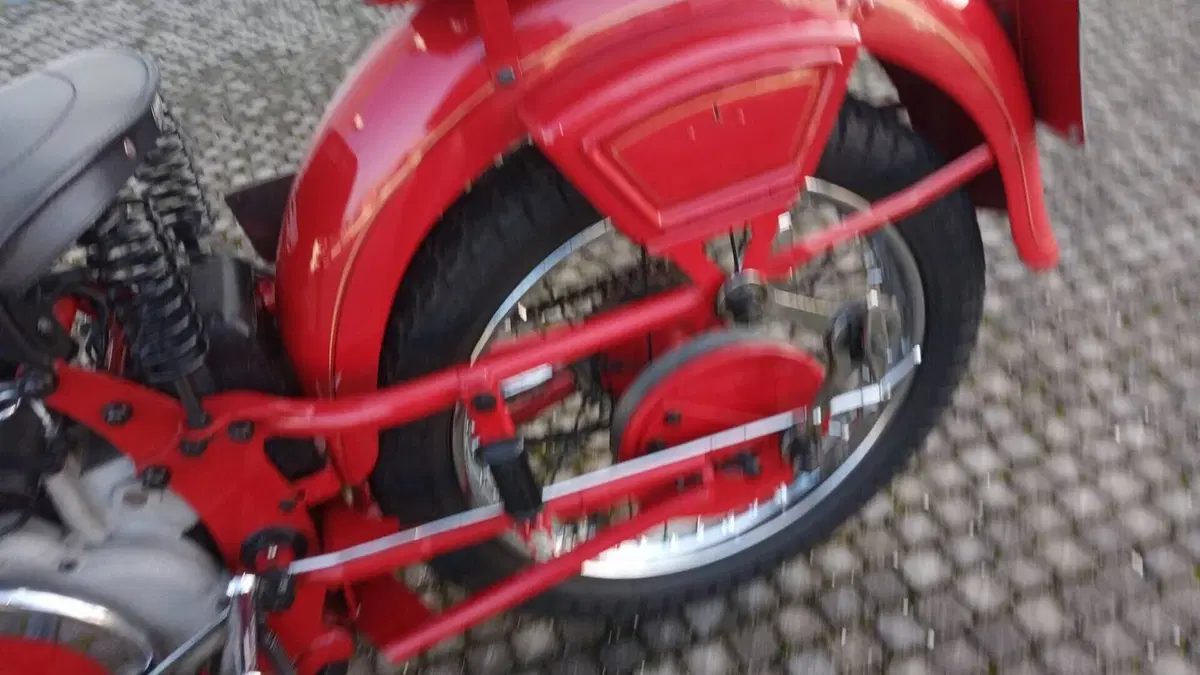 Moto Guzzi   (7)