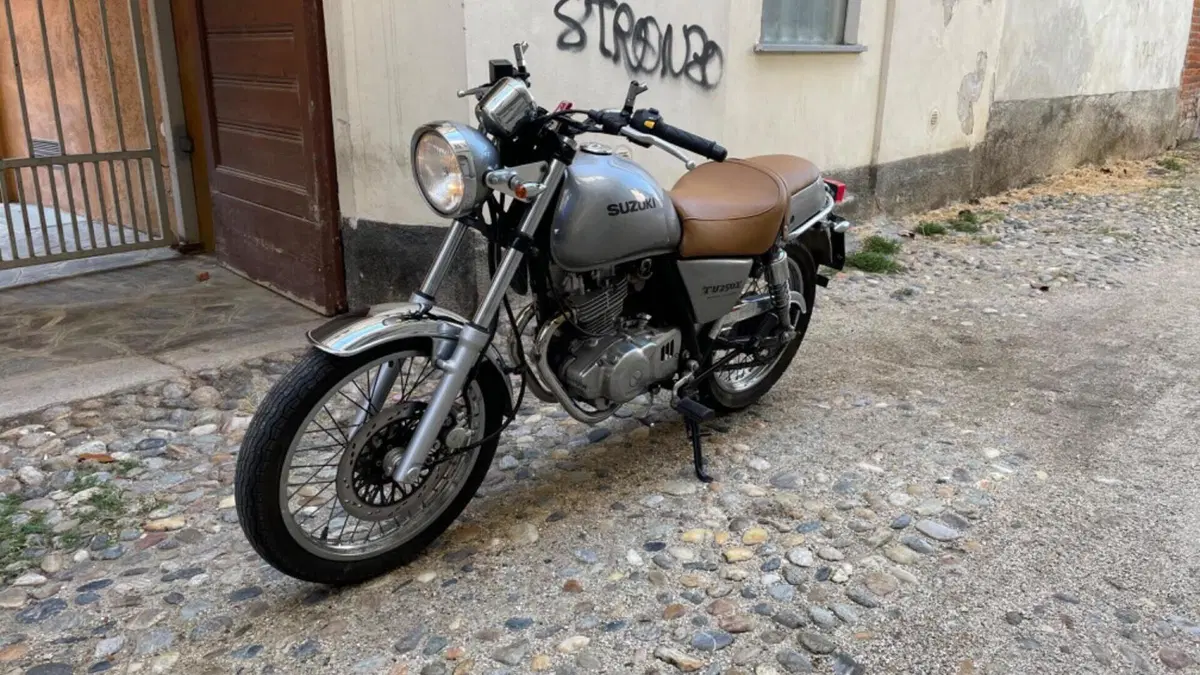 Suzuki TU 250 XX Super Classic (1996 - 00) 