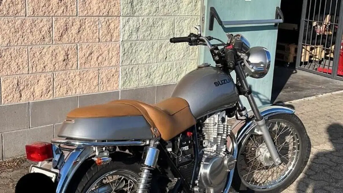 Suzuki TU 250 XX Super Classic (1996 - 00)  (5)