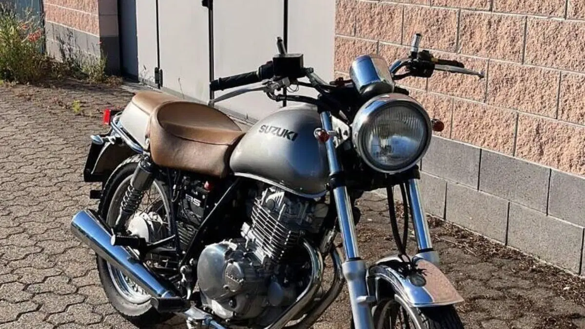 Suzuki TU 250 XX Super Classic (1996 - 00)  (6)