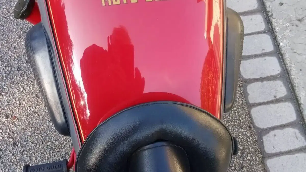 Moto Guzzi   (9)